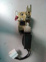 Ngoàm khóa cửa liền chuột bên L