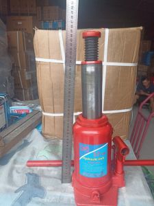 Kích thủy lực (con đội) cầm tay 2 tấn TCH90204D