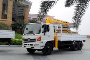 Cẩu Soosan 3 tấn SCS524 gắn trên Hino FL8JTSA